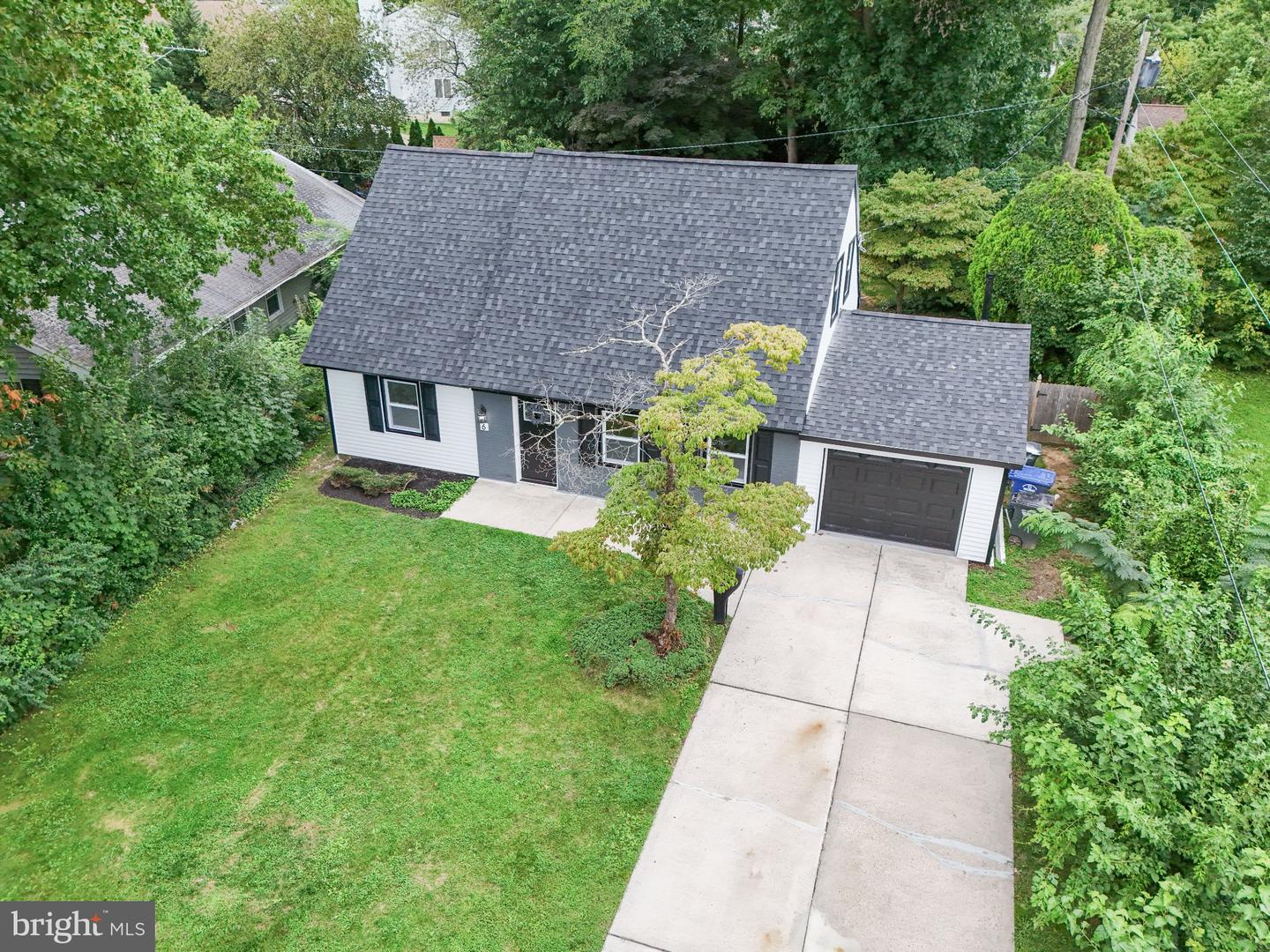 6 Minstrel Ln Property Photo 46
