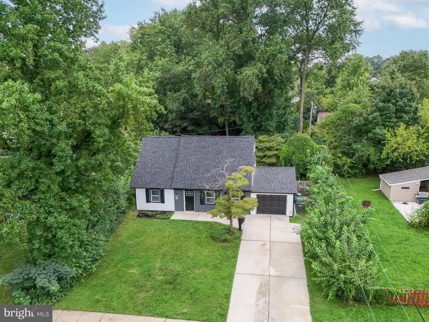 6 Minstrel Ln Property Photo 49