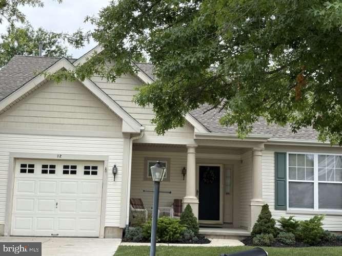 12 Iris Ct Property Photo 2
