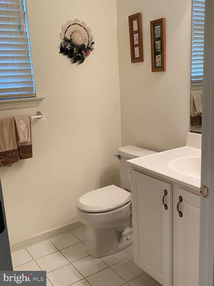 12 Iris Ct Property Photo 15