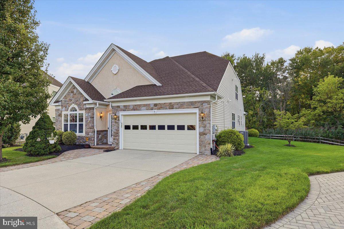 43 MITCHELL CT
