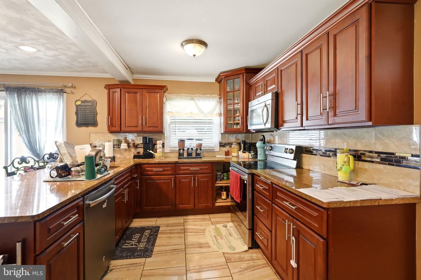 97 Triangle Ln Property Photo 11