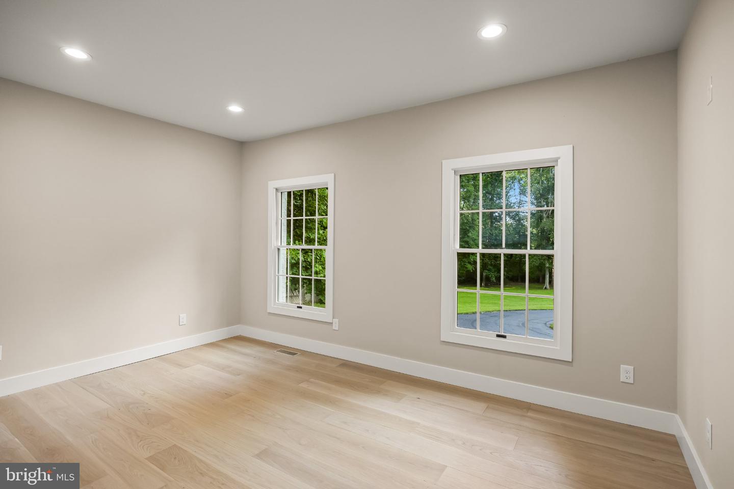 408 Creek Rd Property Photo 56