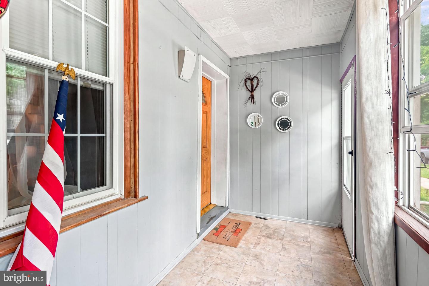 43 2nd Ave Property Photo 5