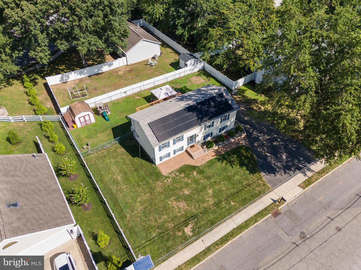 721 Hamilton Ave Property Photo 4