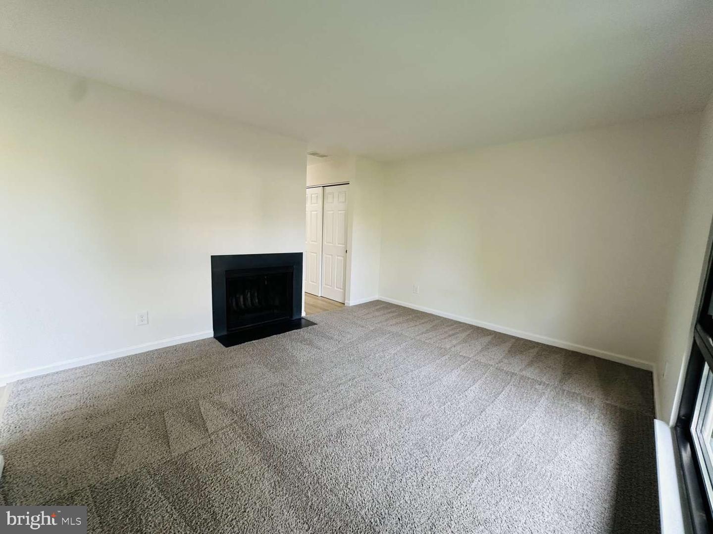 16-b E Daisy Lane Property Photo 1
