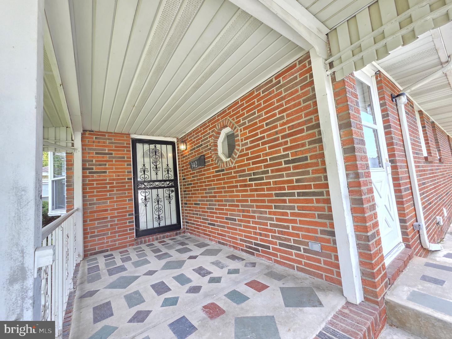 342 Washington Property Photo 3
