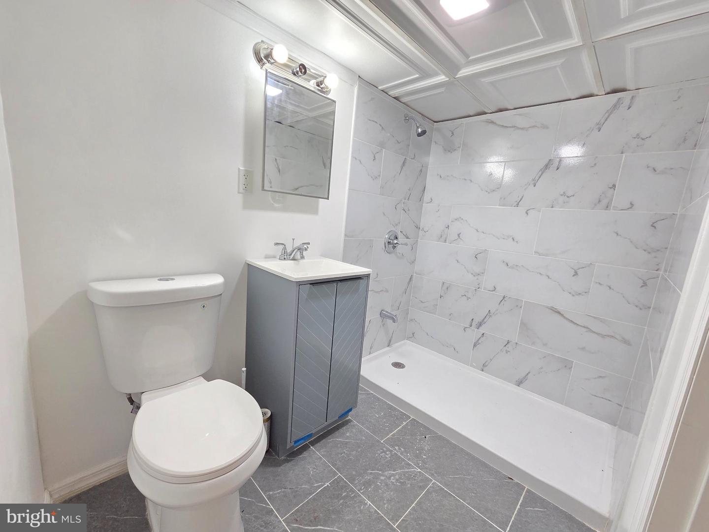 342 Washington Property Photo 12