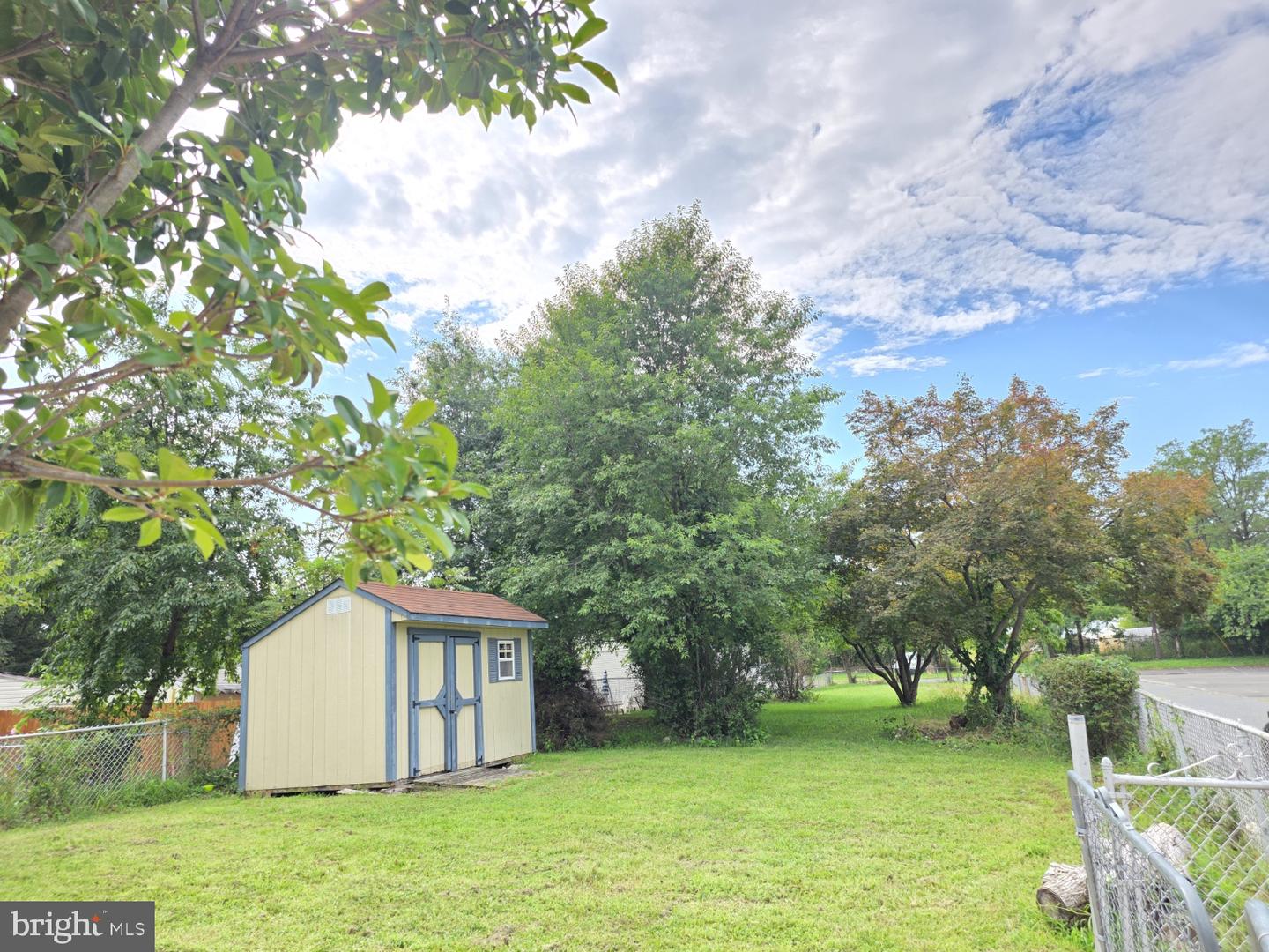 342 Washington Property Photo 15