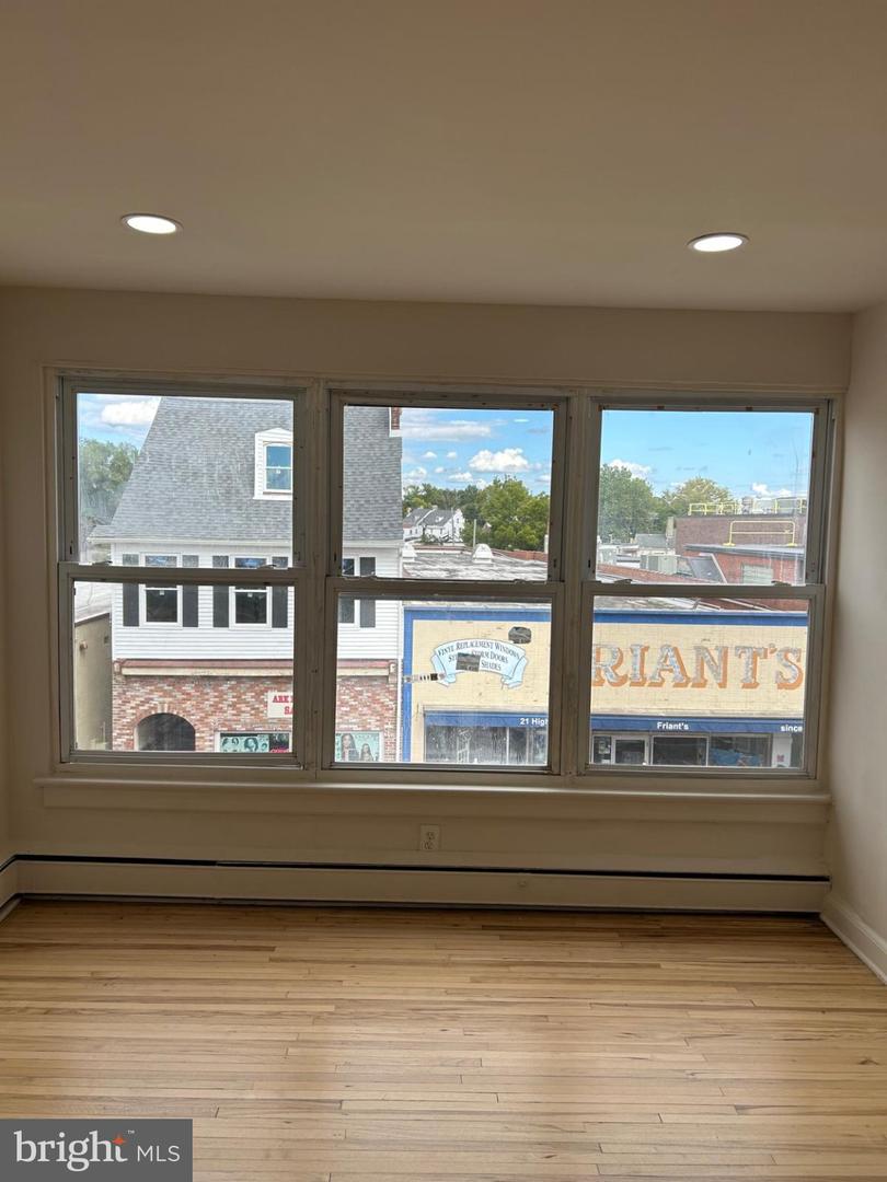 24 High St Property Photo 15