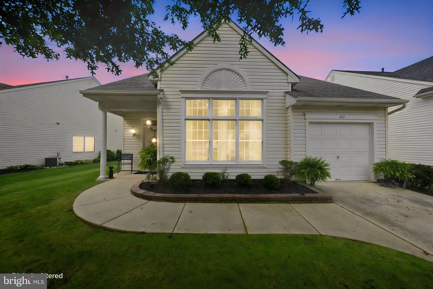 207 Wagon Wheel Ln Property Photo 1