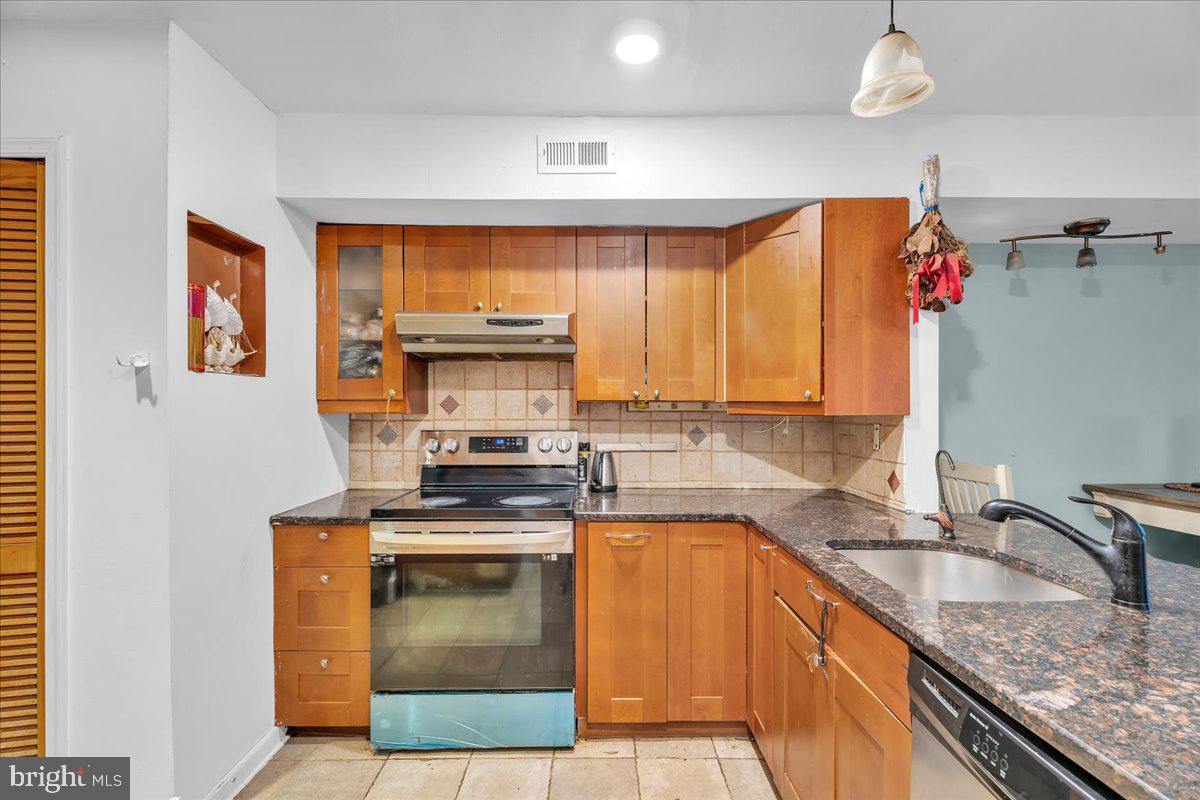 108 Five Crown Royal Property Photo 12