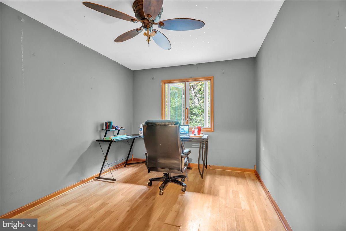 108 Five Crown Royal Property Photo 19