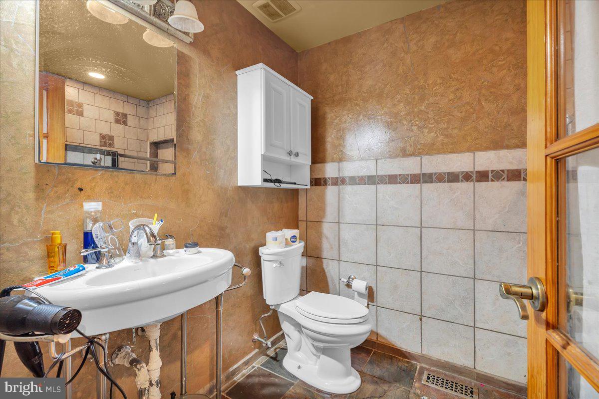 108 Five Crown Royal Property Photo 23