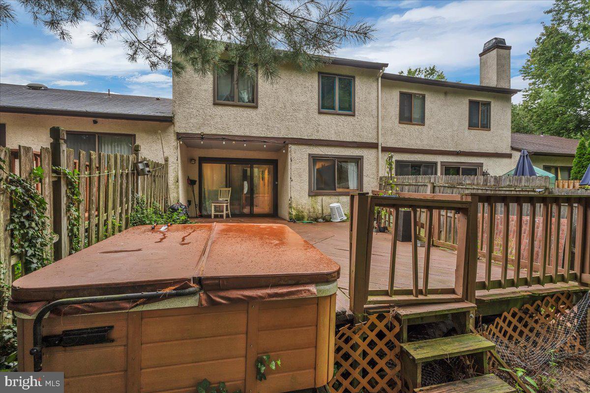 108 Five Crown Royal Property Photo 27