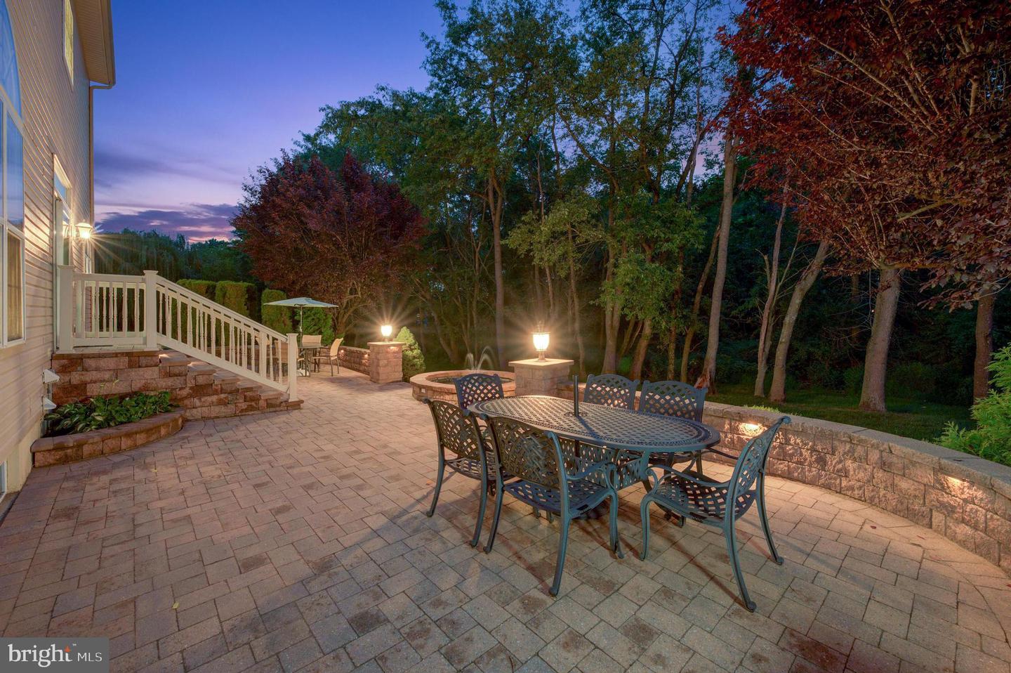 4 Florabunda Ln Property Photo 4