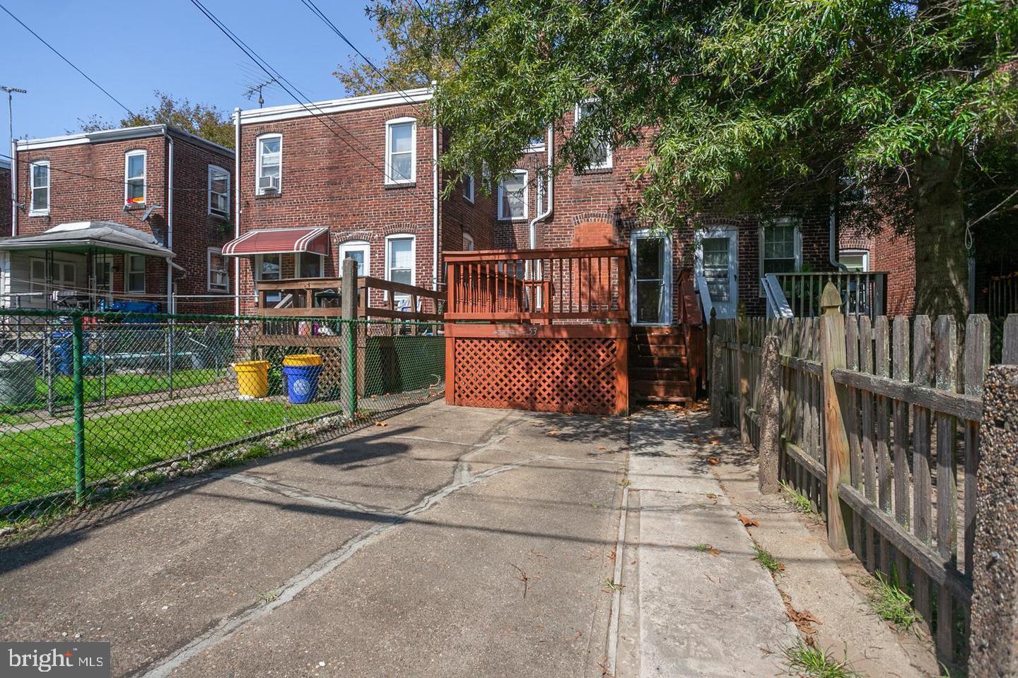 53 Amboy Ave Property Photo 3