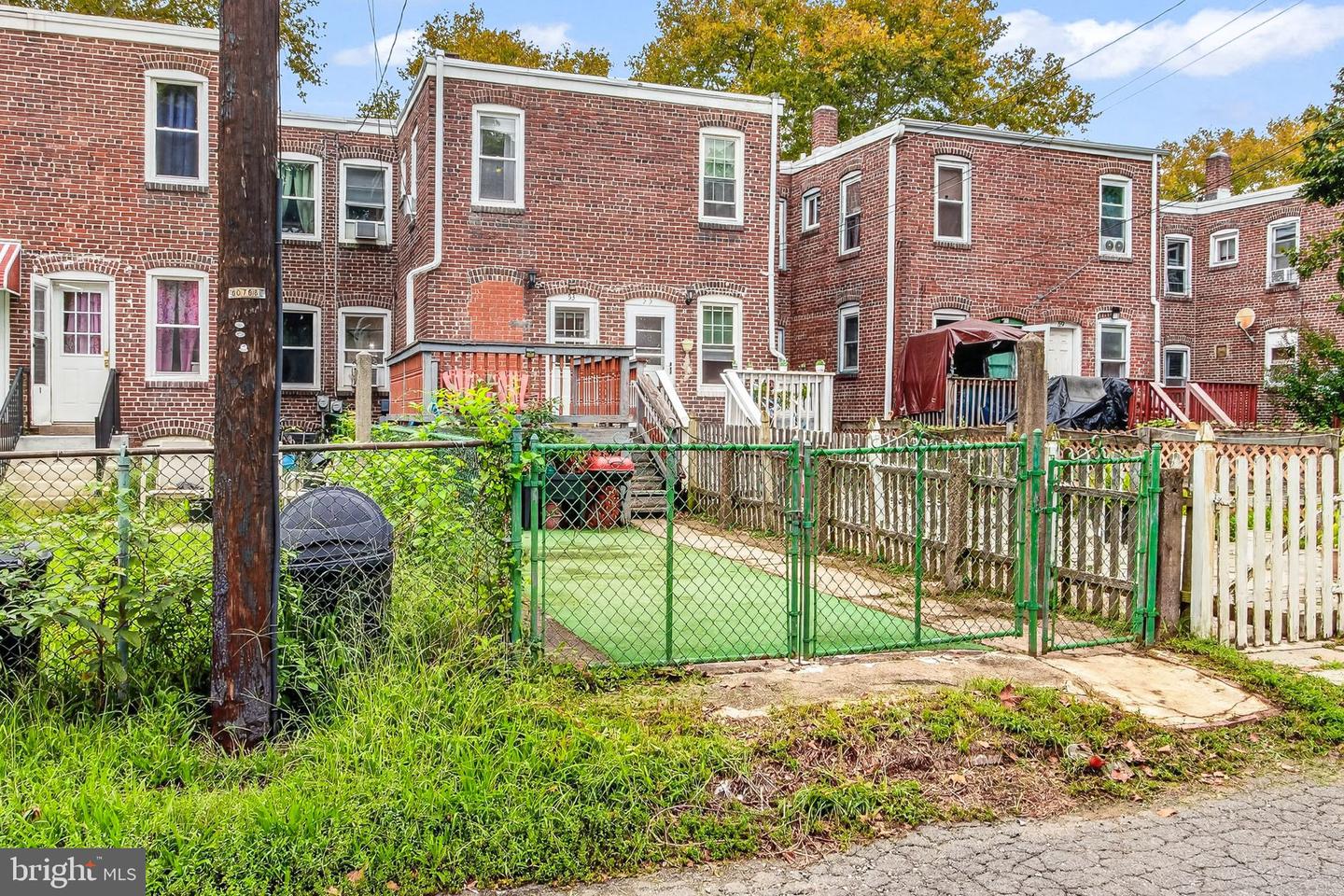 53 Amboy Ave Property Photo 3