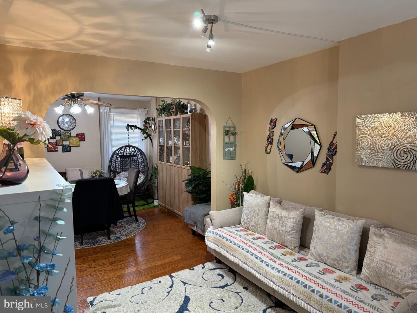 53 Amboy Ave Property Photo 6