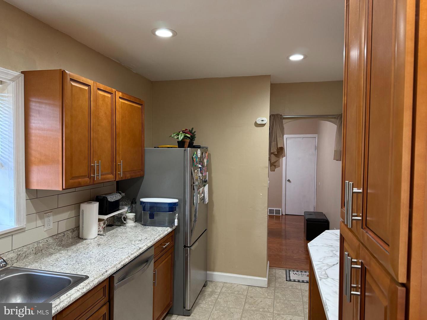 53 Amboy Ave Property Photo 10