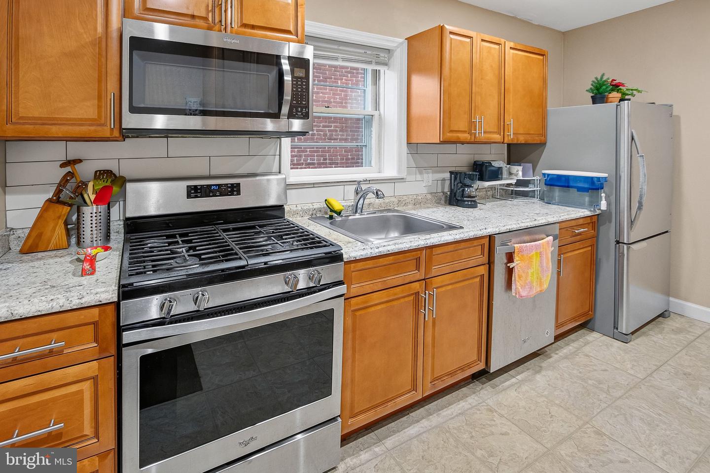53 Amboy Ave Property Photo 10