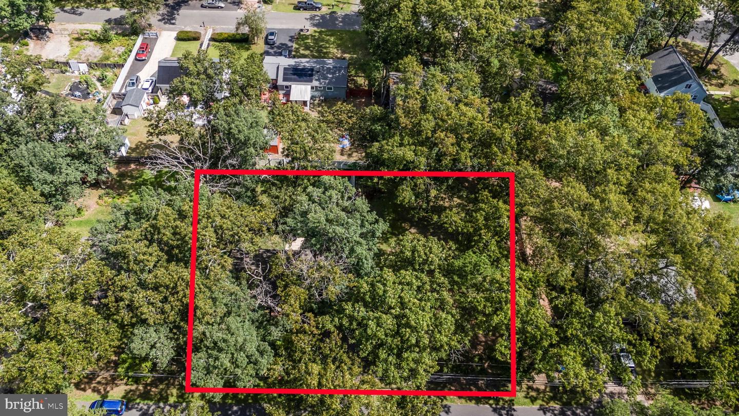 231 Rhode Island Rd Property Photo 5