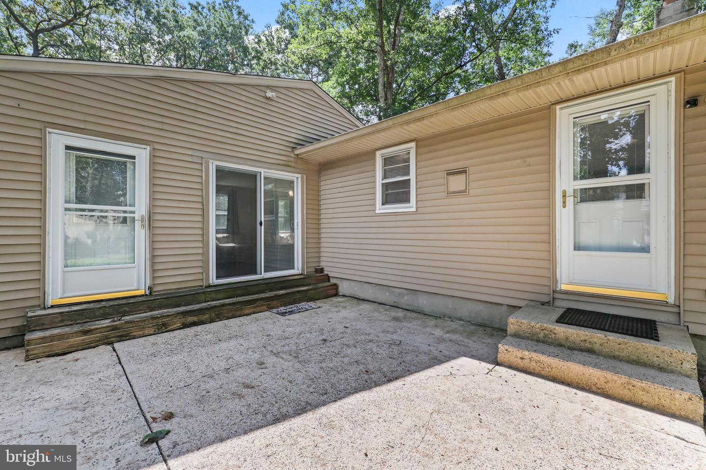 231 Rhode Island Rd Property Photo 30