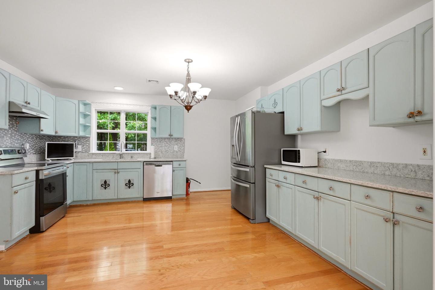 403 New Hampshire Rd Property Photo 10