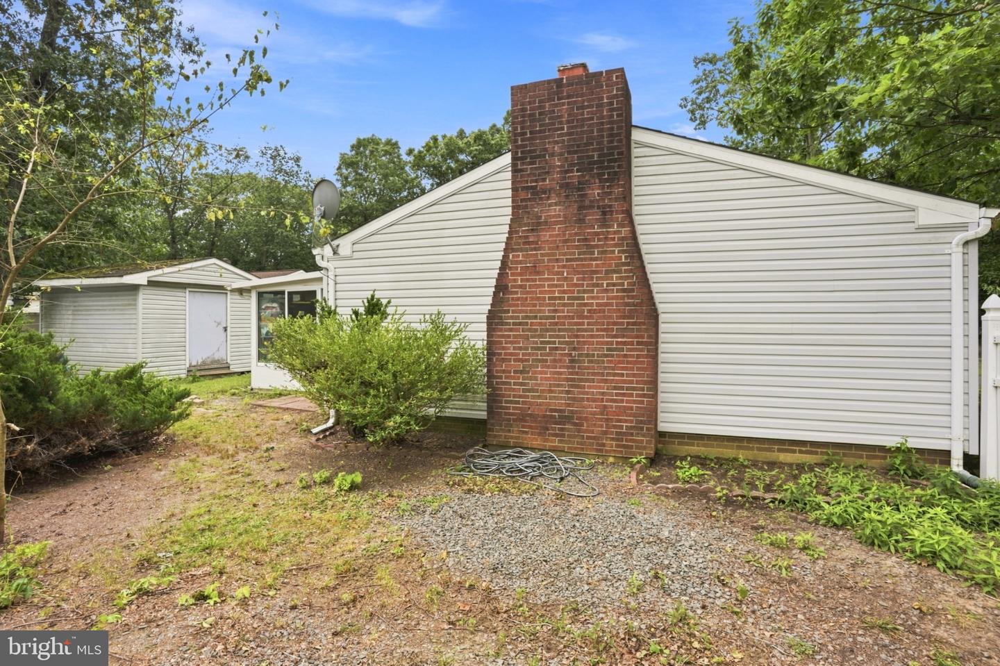 403 New Hampshire Rd Property Photo 24