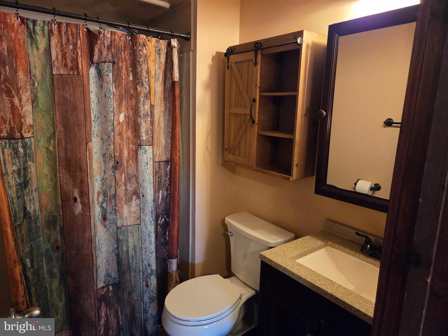 207 Washington St Property Photo 14