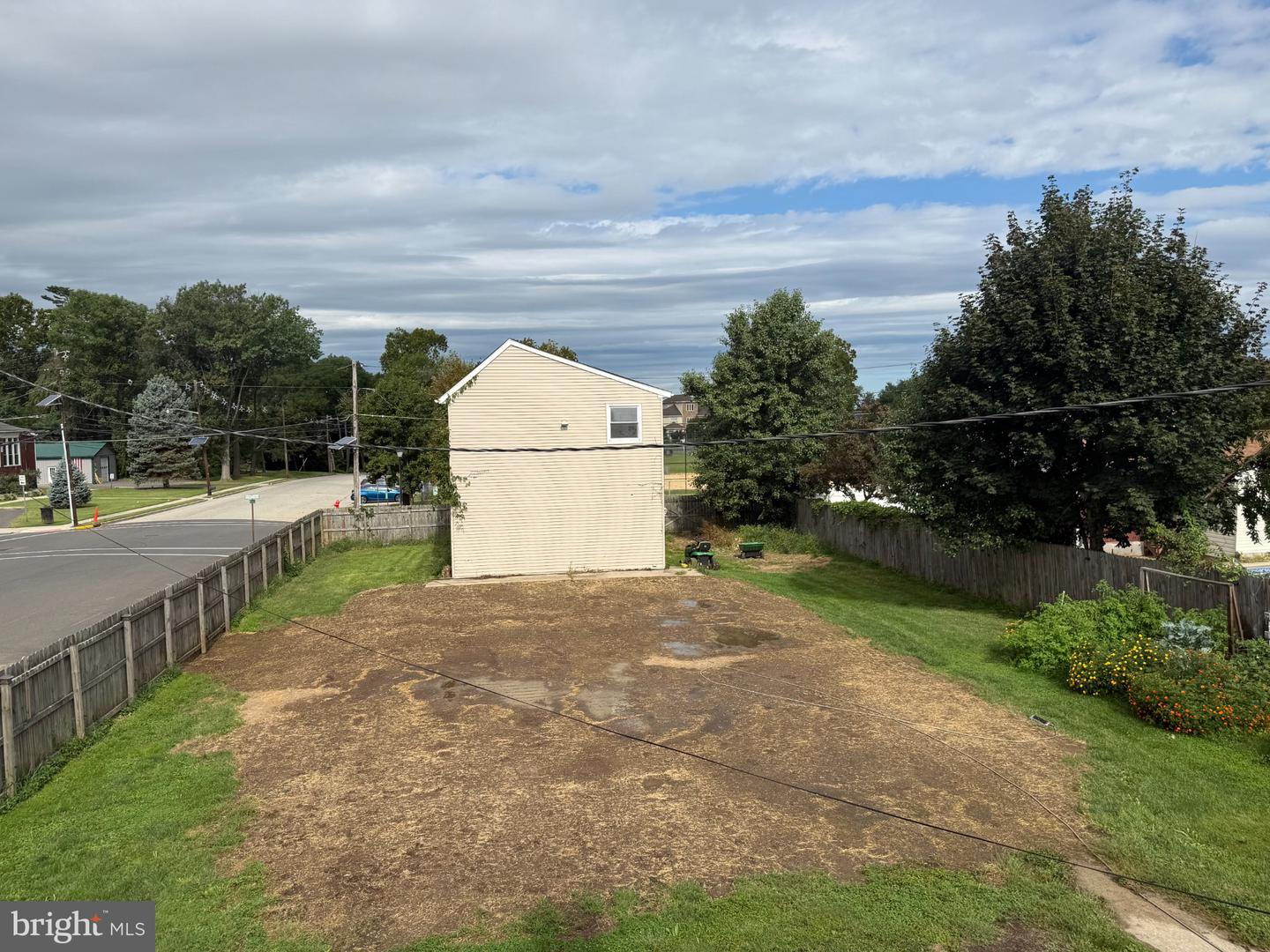 207 Washington St Property Photo 40