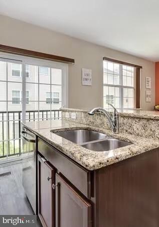 47 Riverwalk Blvd Property Photo 6