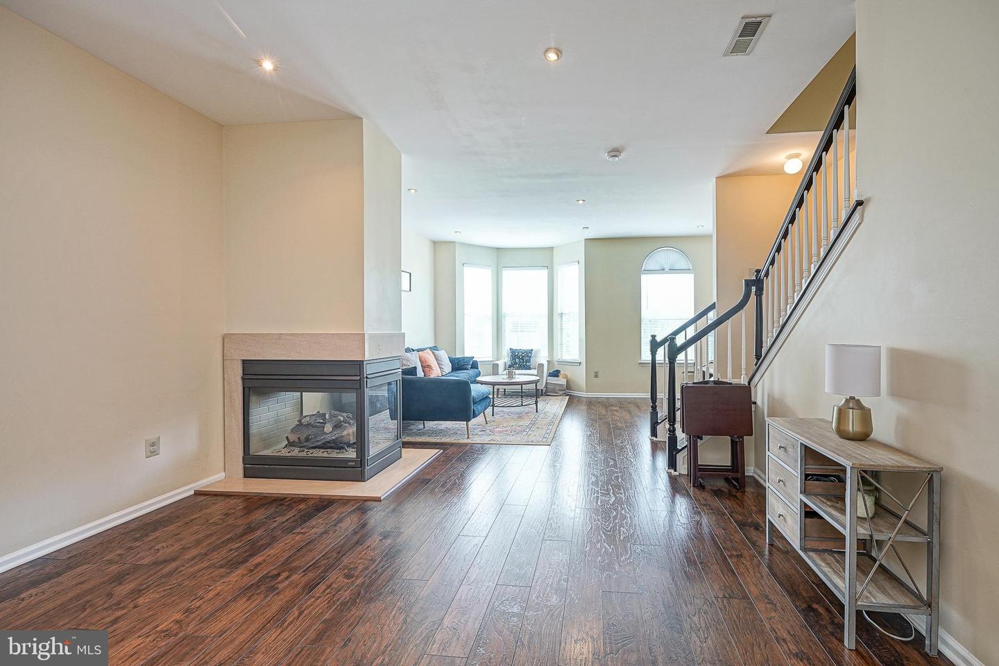 7503 Juniper Ln Property Photo 7