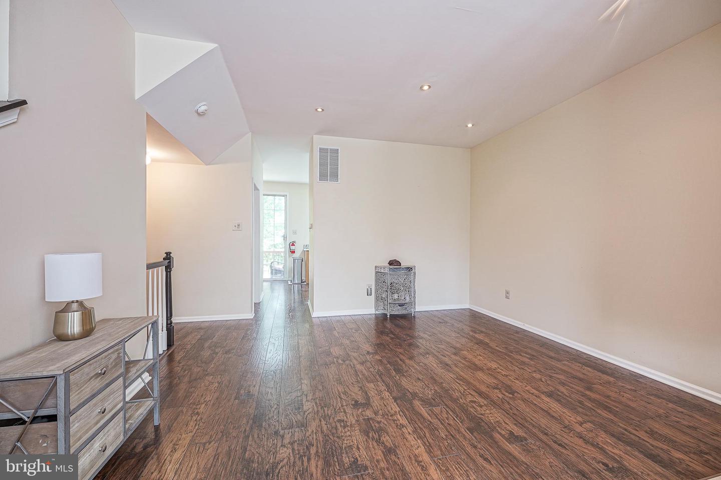 7503 Juniper Ln Property Photo 25