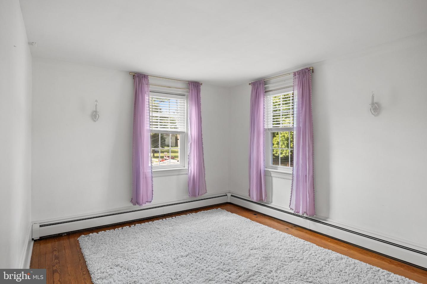 77 E Main St Property Photo 30