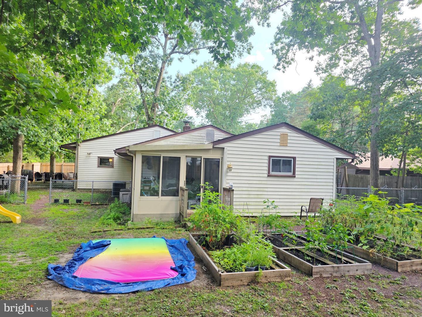 329 Evergreen Rd Property Photo 3