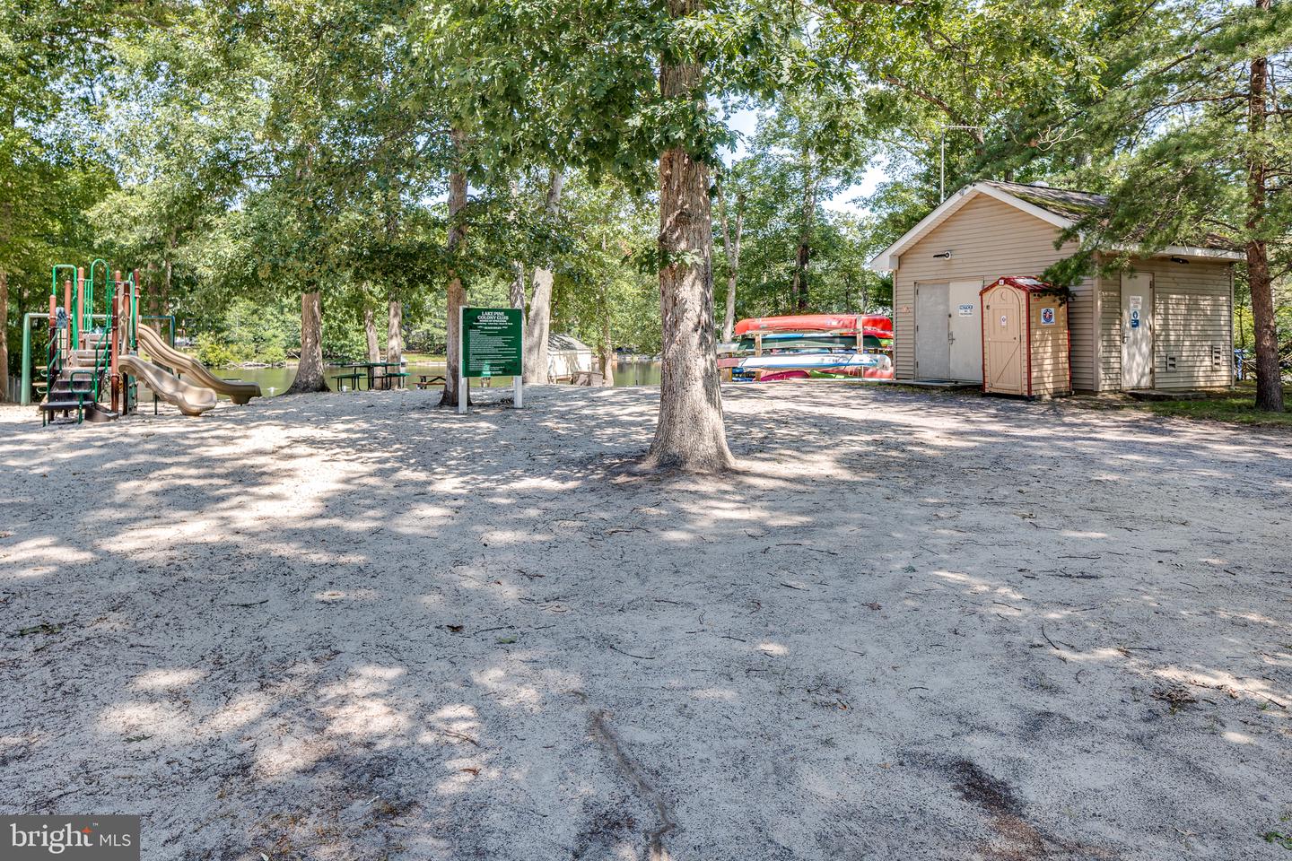 221 Forest Ave Property Photo 42