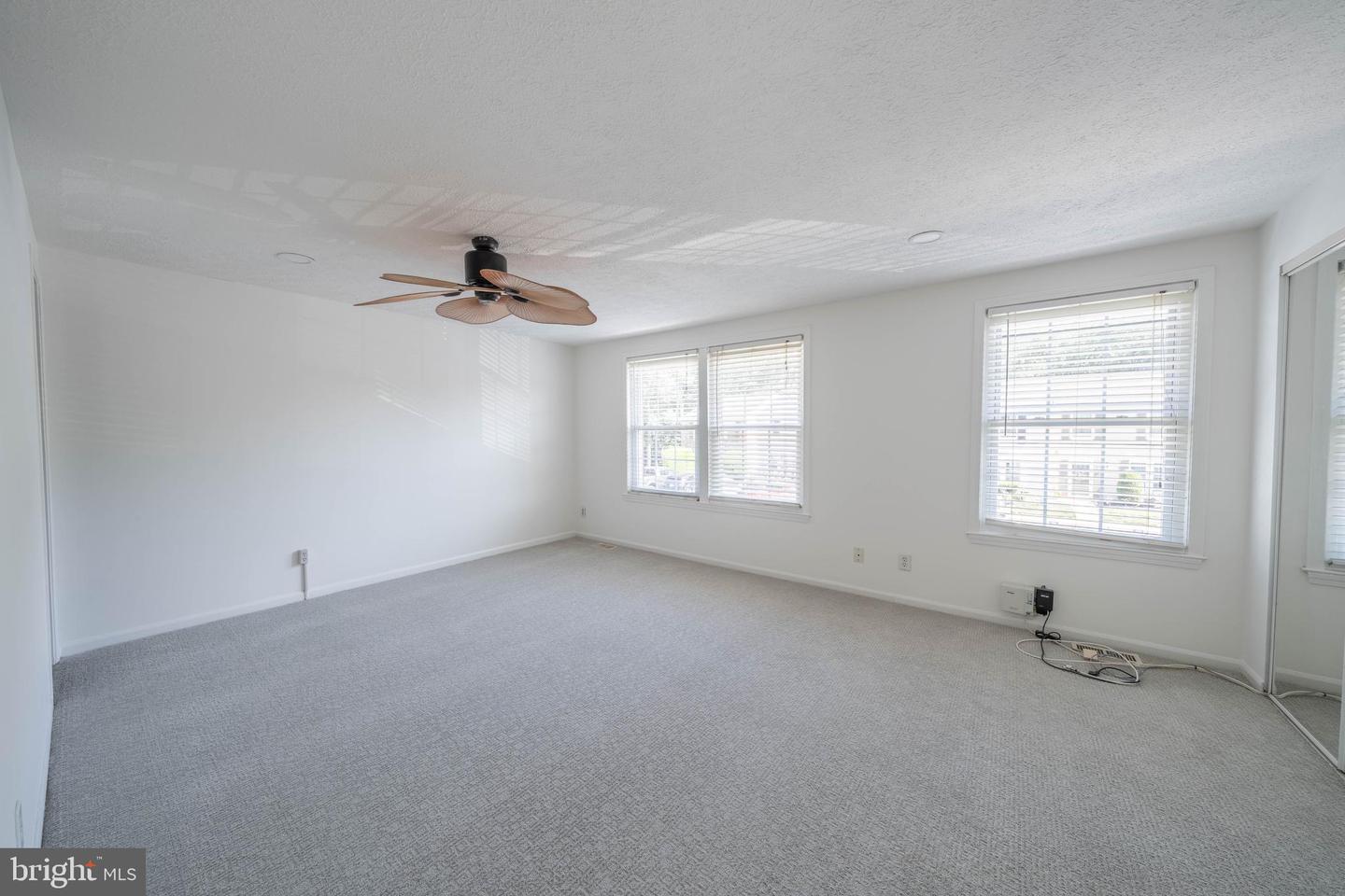 10 Forestview Ct Property Photo 9
