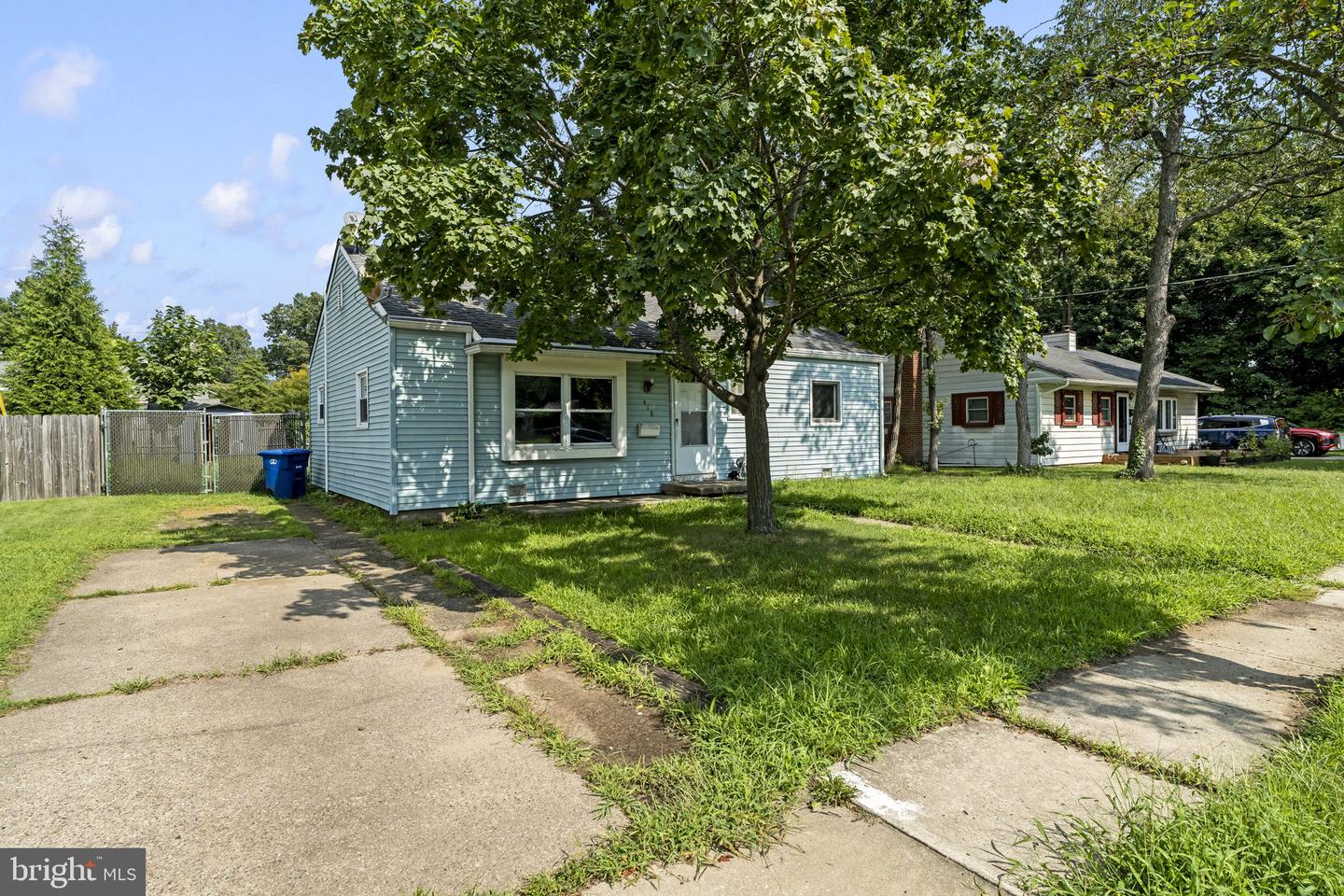 418 Iowa Ave Property Photo 1