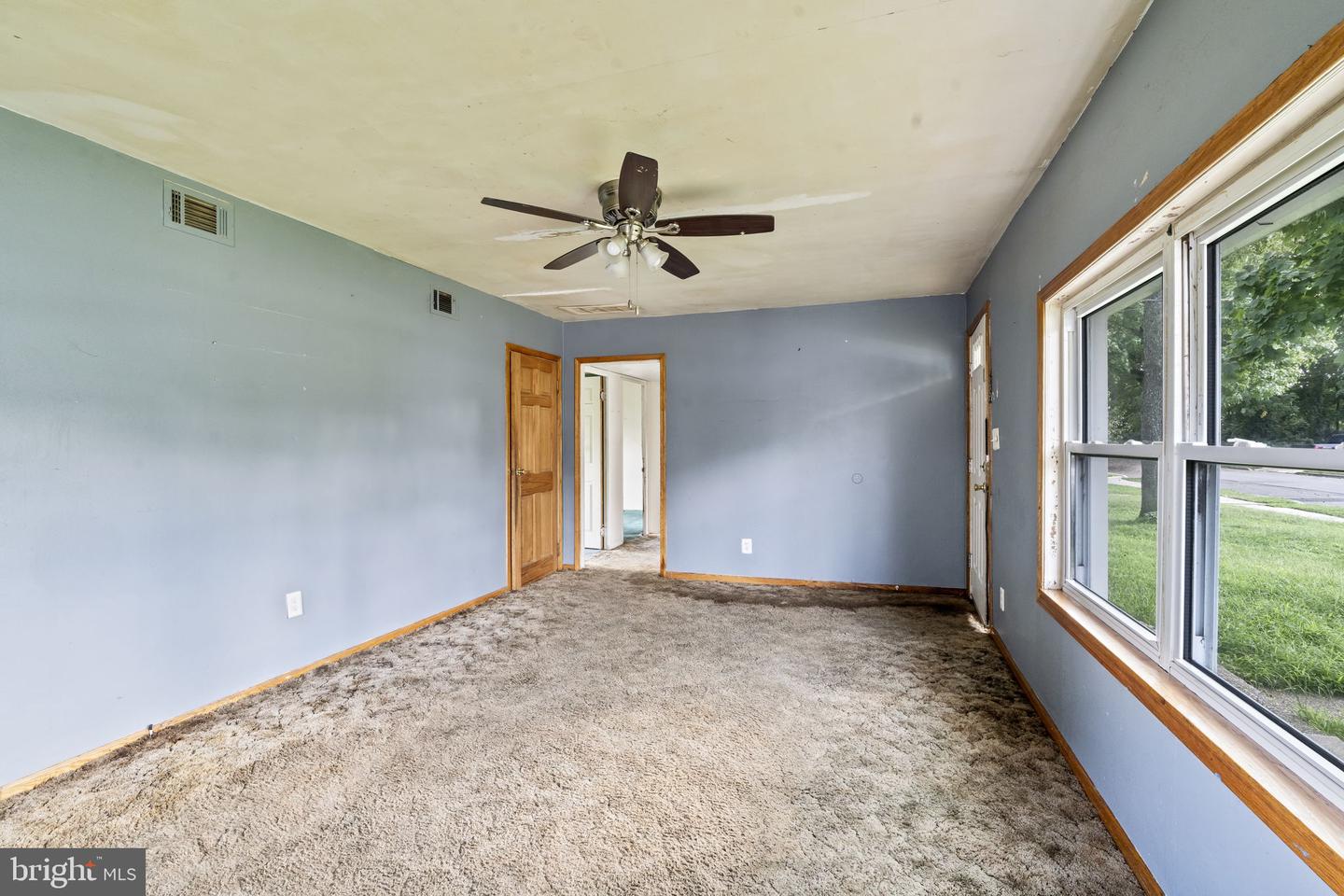 418 Iowa Ave Property Photo 8
