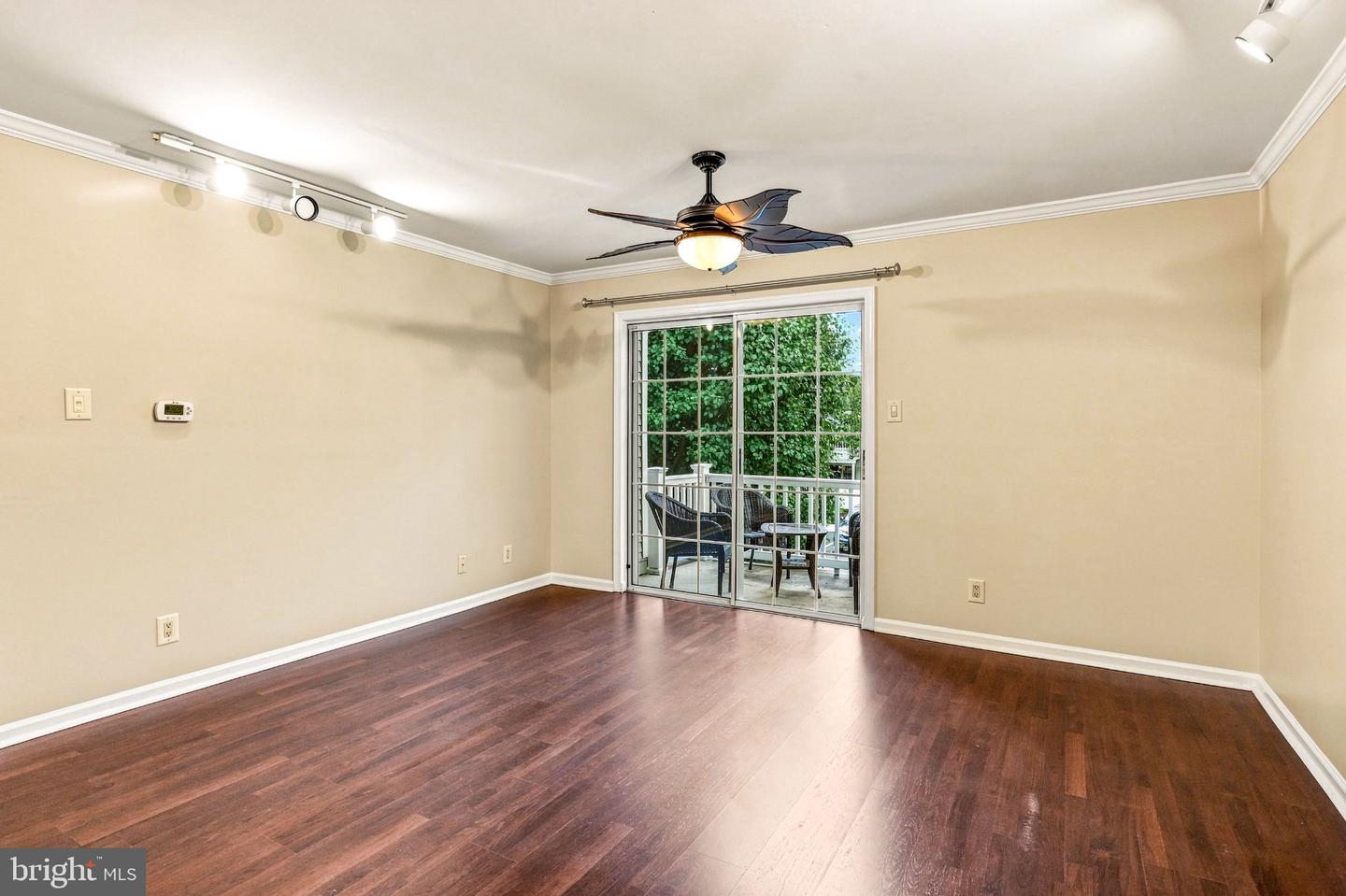 2202b Yarmouth Ln Property Photo 12