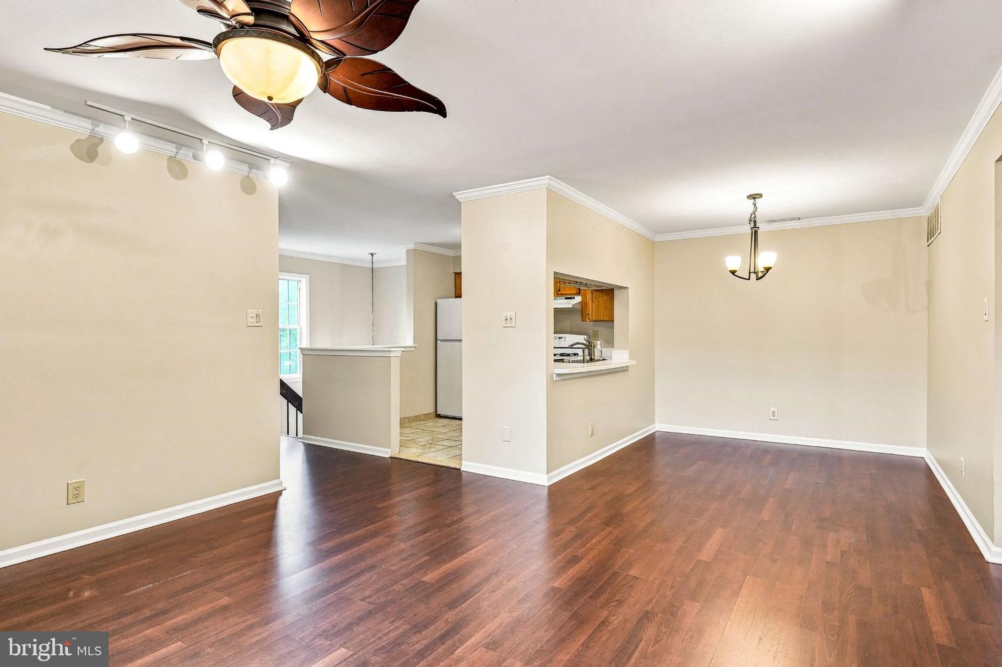 2202b Yarmouth Ln Property Photo 14