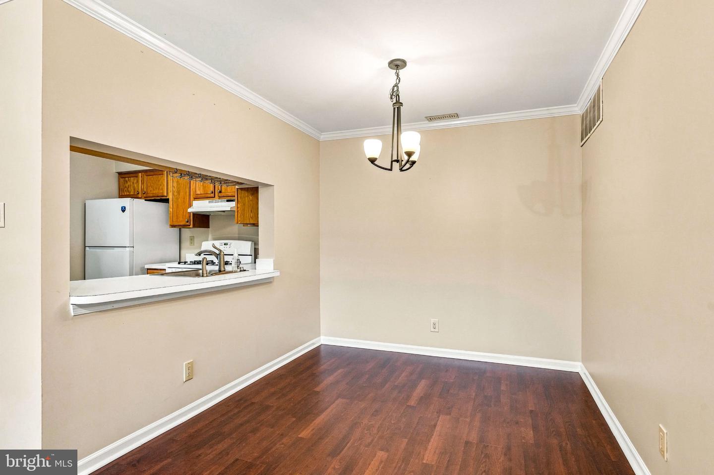 2202b Yarmouth Ln Property Photo 16