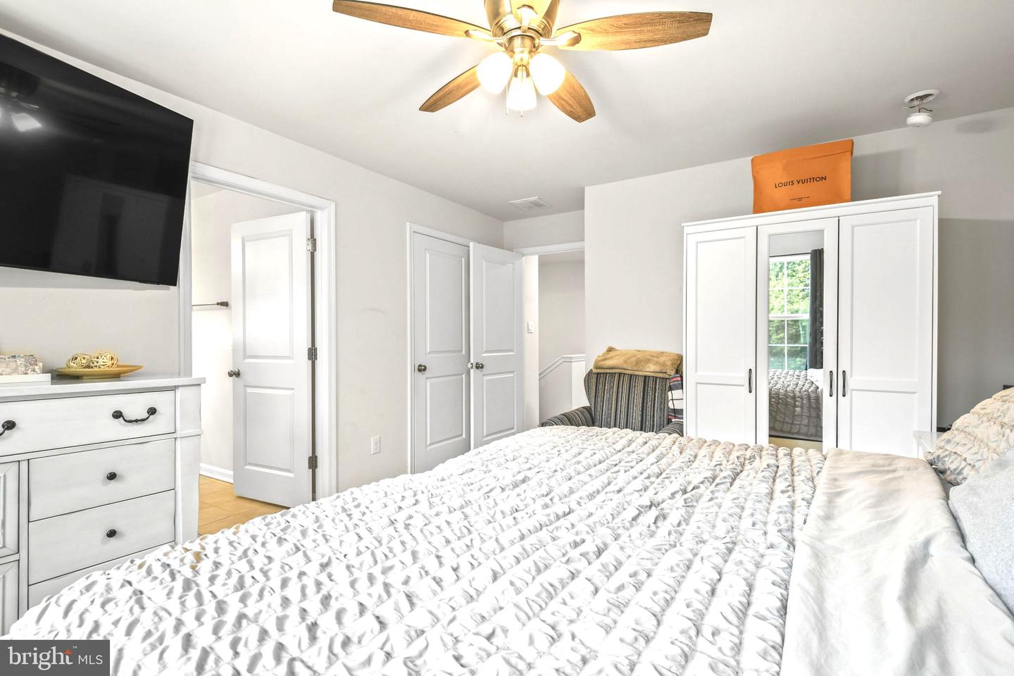 9 Autumn Park Blvd Property Photo 15