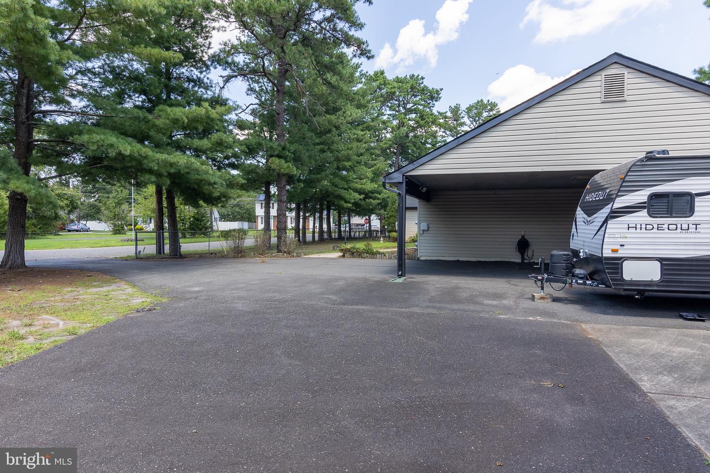 201 Cayuga Trl Property Photo 4