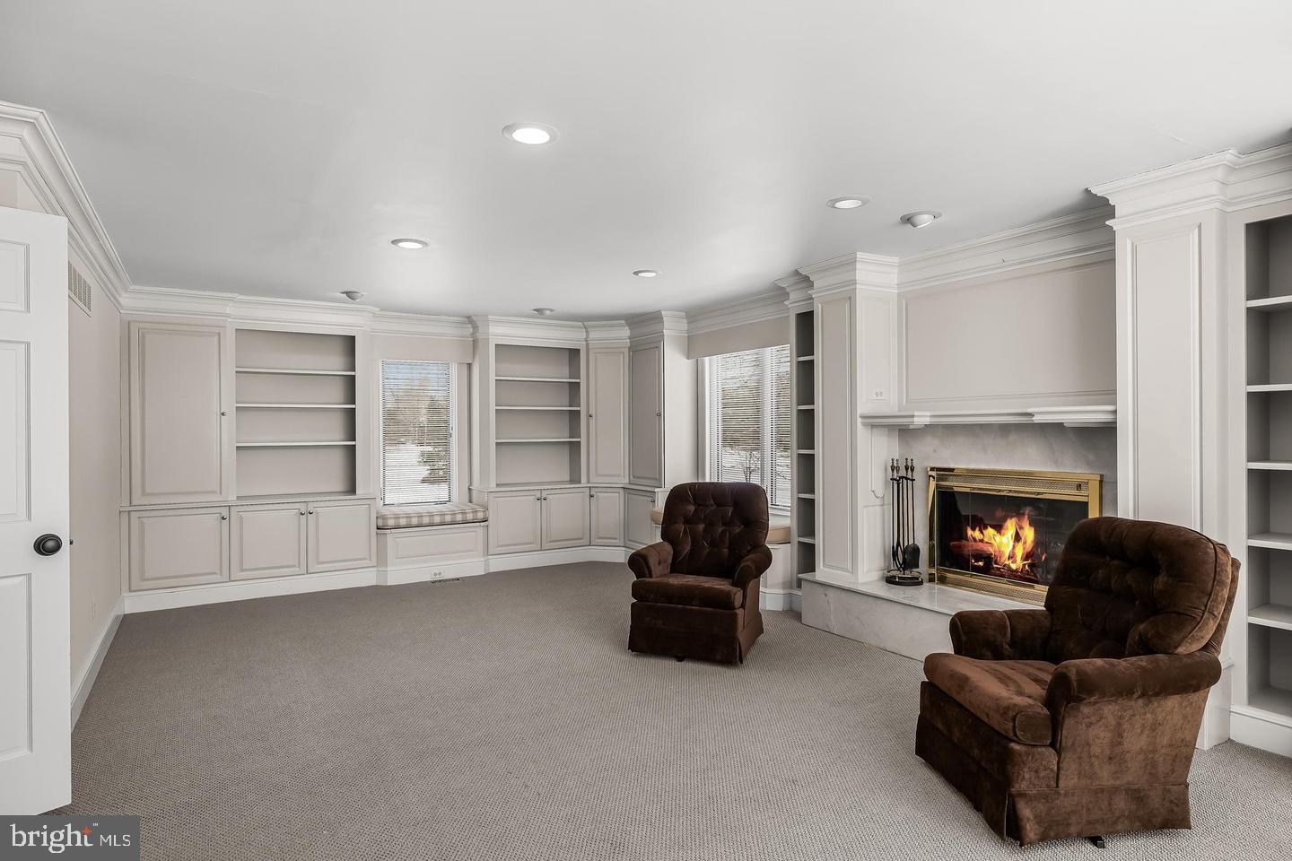 9 Deerfield Ter Property Photo 23