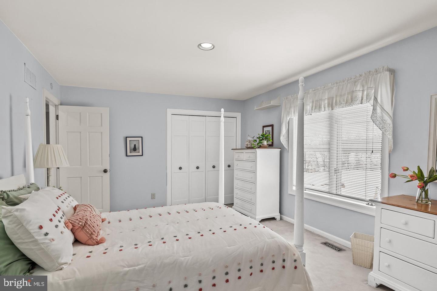 9 Deerfield Ter Property Photo 41