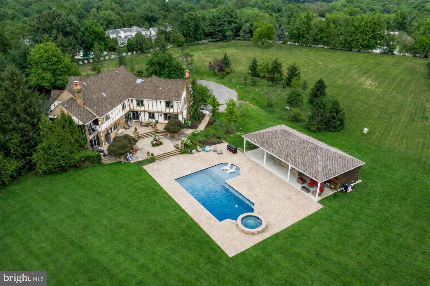 9 Deerfield Ter Property Photo 59