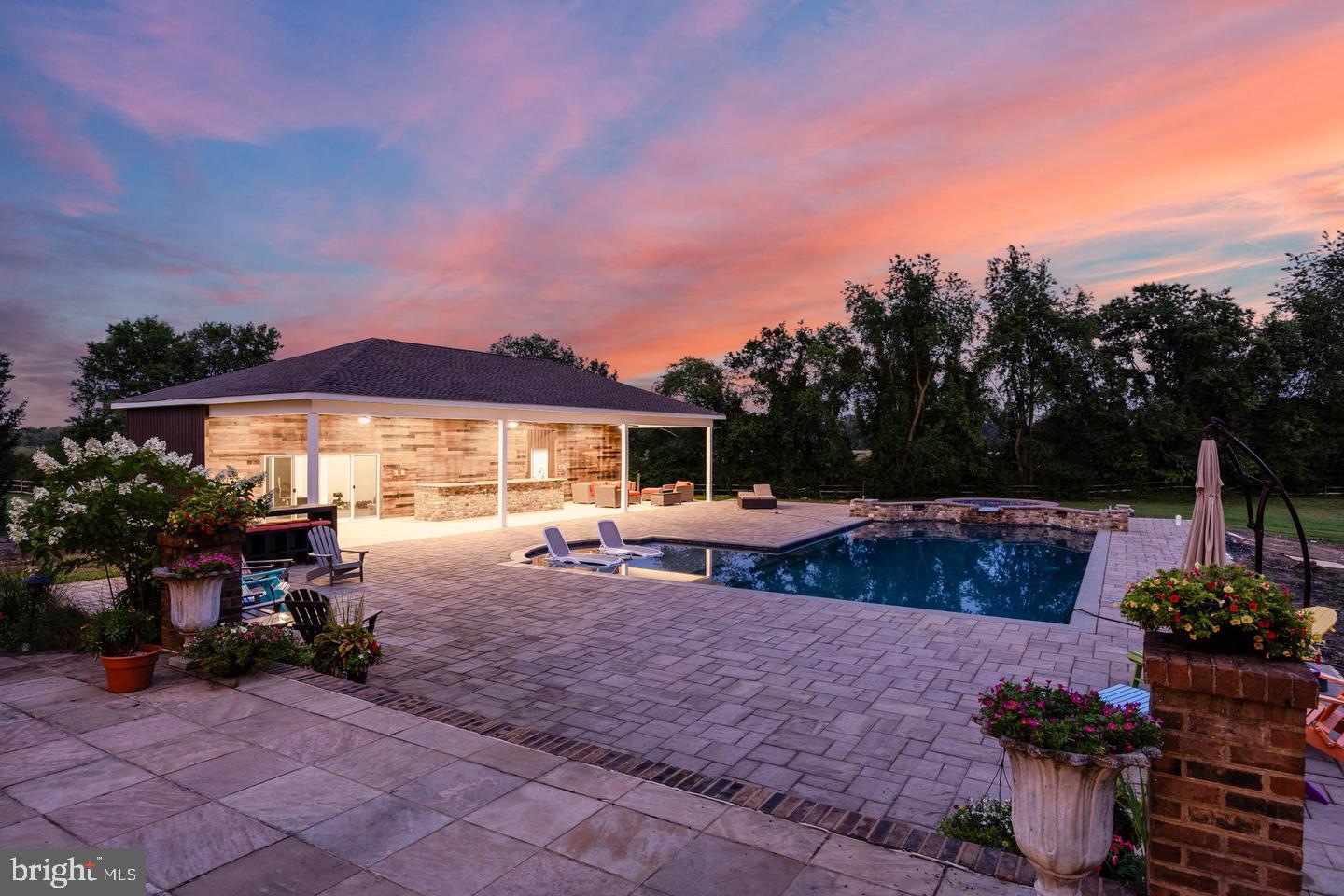 9 Deerfield Ter Property Photo 60