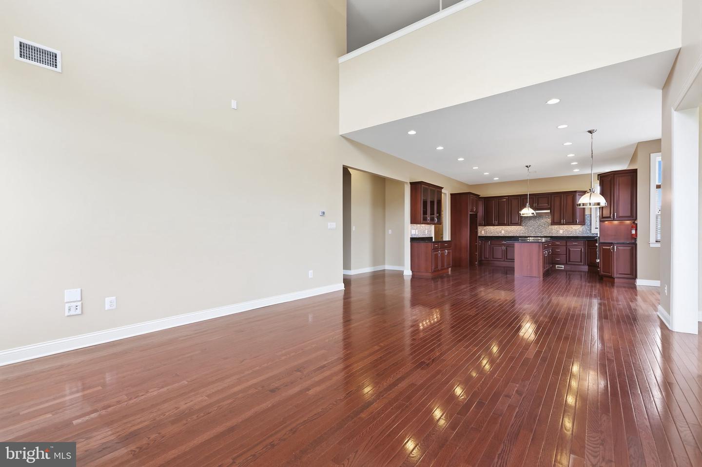 36 Belmont Cir Property Photo 26